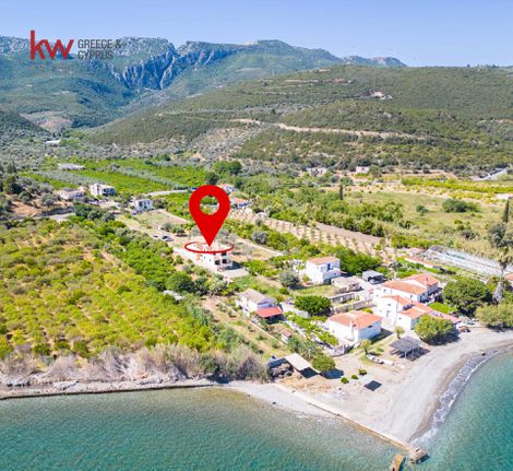 Detached home 206 sqm for sale, Argosaronikos Islands, Trizina