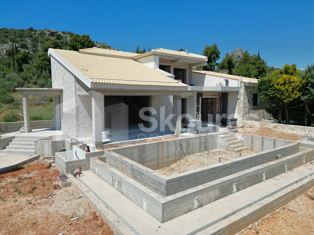 Μεζονέτα 180 τ.μ. προς πώληση, Κέντρο Ασίνης
