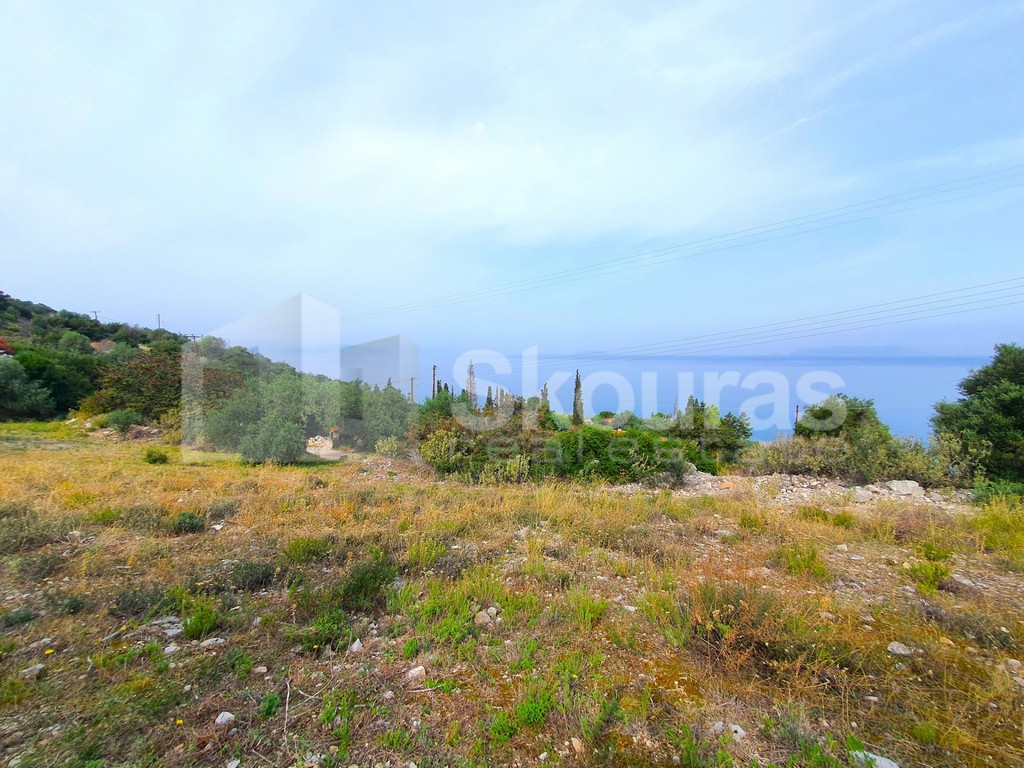 Αγροτεμάχια 5.300 τ.μ. προς πώληση, Μήλος Τροιζήνας