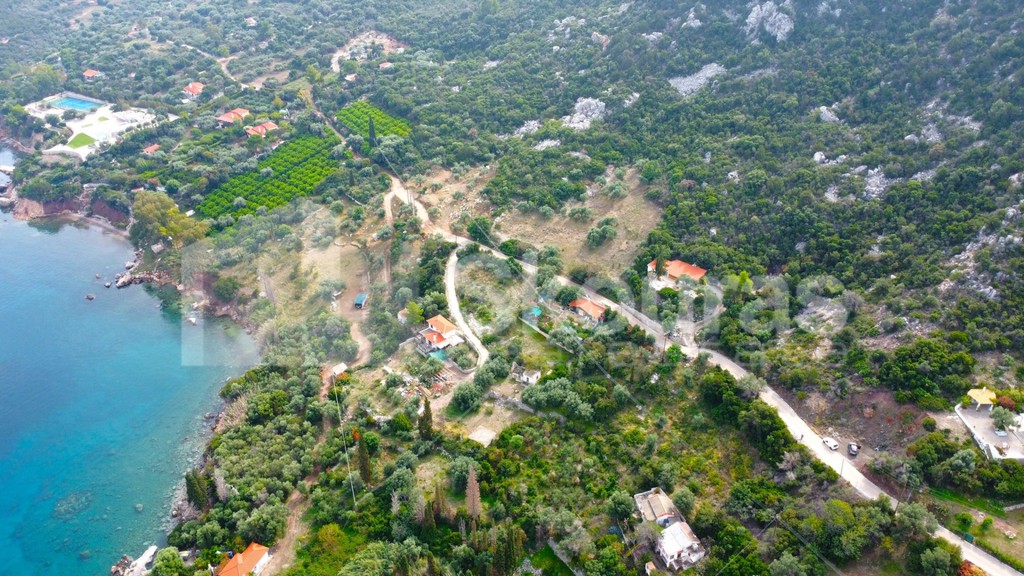 Αγροτεμάχια 5.300 τ.μ. προς πώληση, Μήλος Τροιζήνας