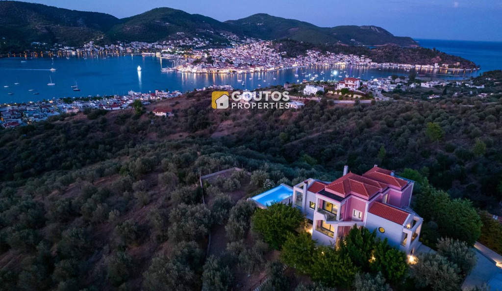 Βίλλα 470 τ.μ. πρός πώληση, Νησιά Αργοσαρωνικού, Τροιζήνα