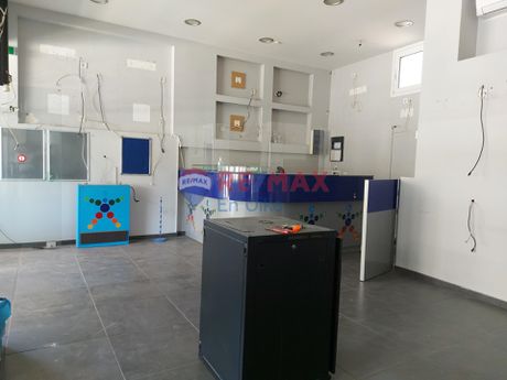 Store 44sqm for rent-Chalandri