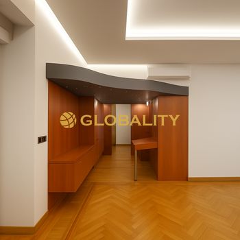 Office 180 sqm for sale