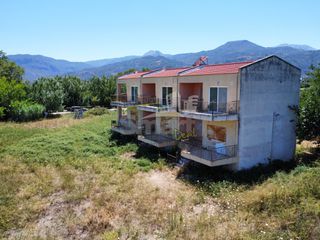 Συγκρότημα διαμερισμάτων 390 τ.μ. για πώληση