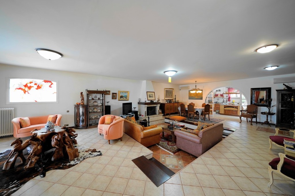 Βίλλα 261 τ.μ. πρός πώληση, Αττική - Υπόλοιπο, Σαρωνίδα