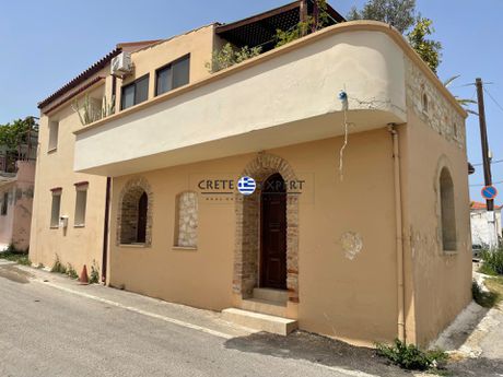 Apartment complex 190 sqm for sale
