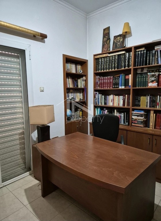 Κτίριο 212 τ.μ. προς πώληση, Κερατσίνι