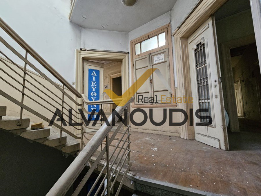 Επιχειρηματικό κτίριο 1.769 τ.μ. πρός πώληση, Θεσσαλονίκη - Κέντρο, Κέντρο