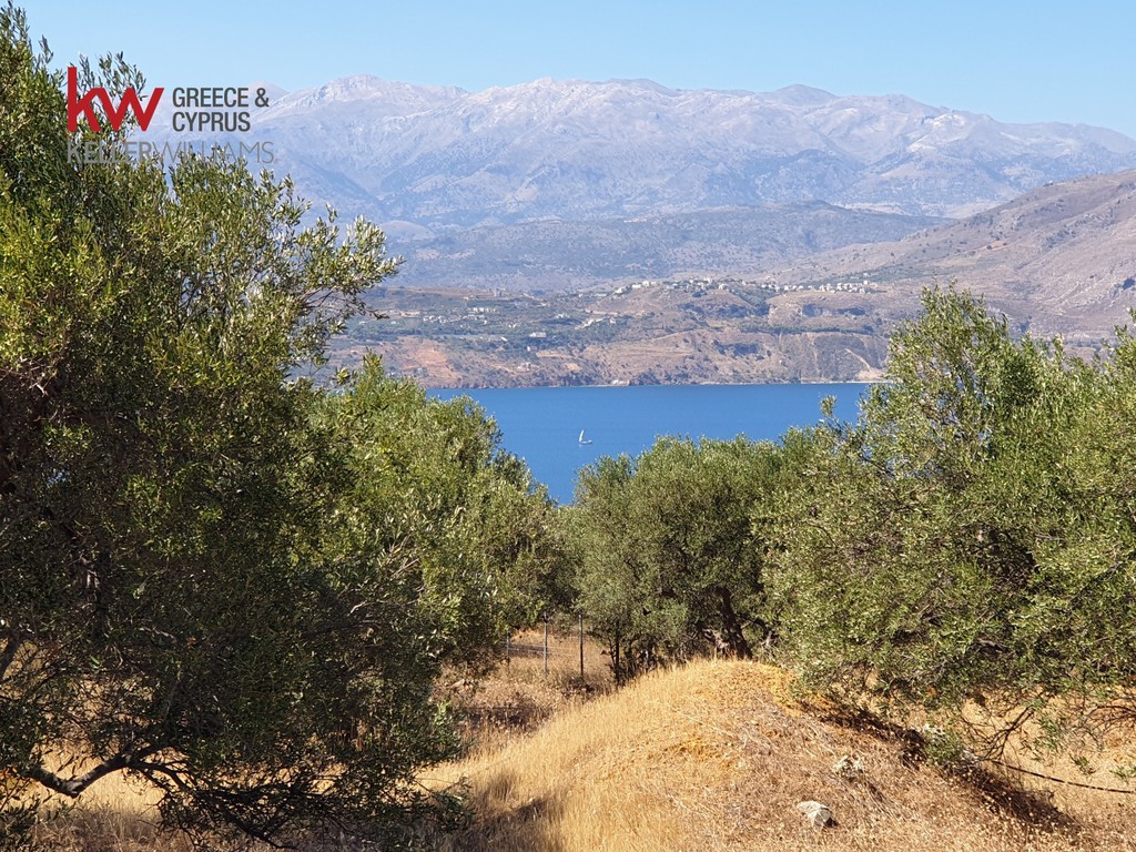 Οικόπεδο 9.442 τ.μ. προς πώληση, Στέρνες Ακρωτηρίου