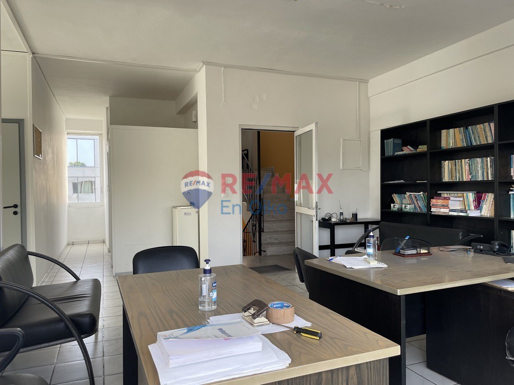 Γραφείο 130 τ.μ. πρός ενοικίαση, Αθήνα - Ανατολικά Προάστια, Γλυκά Νερά