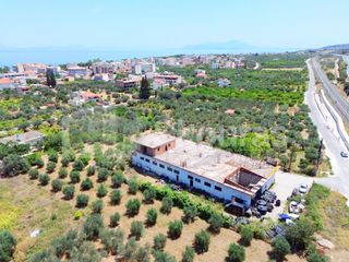Επιχειρηματικό κτίριο 800 τ.μ. για πώληση