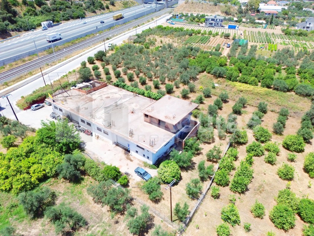 Επιχειρηματικό κτίριο 800 τ.μ. προς πώληση, Κέντρο Ξυλοκάστρου