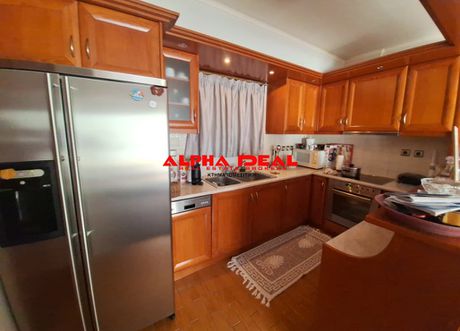 Building 536sqm for sale-Piraiki