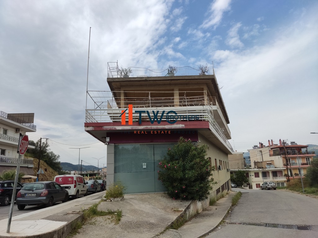 Επιχειρηματικό κτίριο 1.820 τ.μ. πρός ενοικίαση, Λακωνία, Σπάρτη