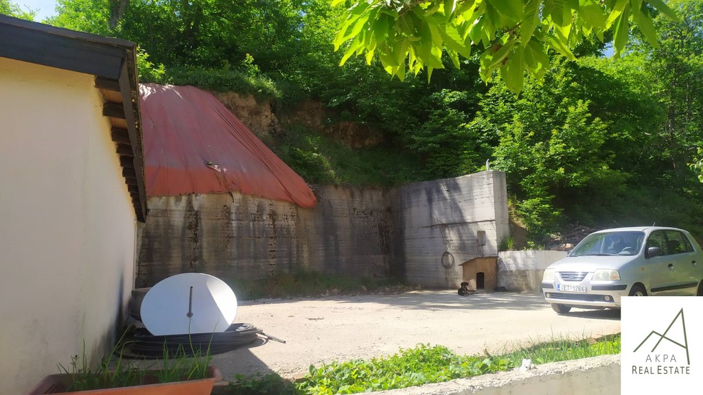 Οικόπεδο 300 τ.μ. προς πώληση, Άγιος Νικόλαος Καρπενησίου
