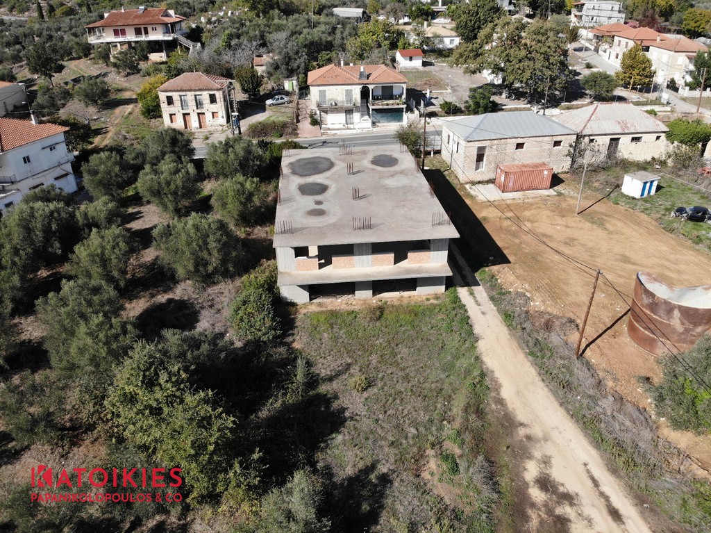 Κτίριο 700 τ.μ. προς πώληση, Καζάρμα Βουφράδας