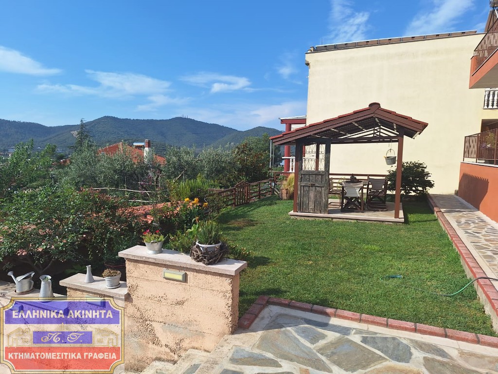 Συγκρότημα διαμερισμάτων 310 τ.μ. προς πώληση, Αμυγδαλεώνας