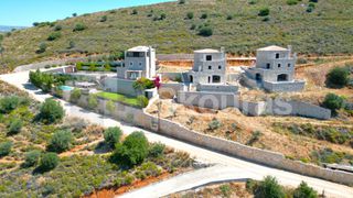 Μονοκατοικία 220 τ.μ. για πώληση