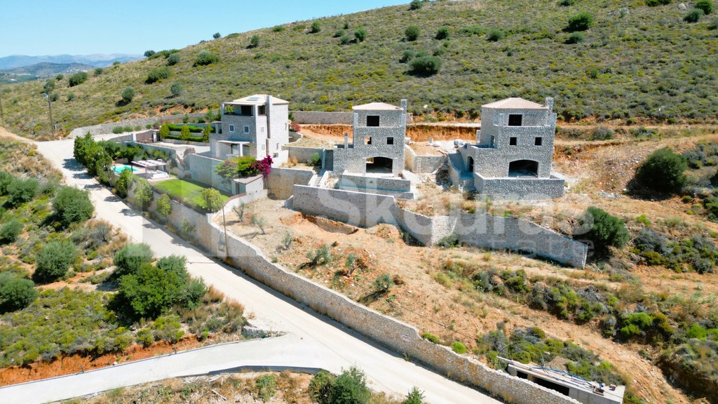 Μονοκατοικία 220 τ.μ. προς πώληση, Λευκάκια
