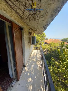 Detached home 300 sqm for sale