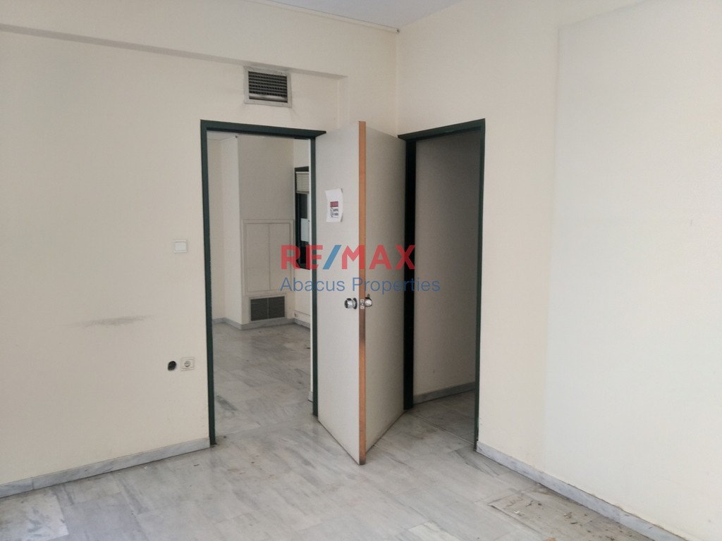 Γραφείο 600 τ.μ. πρός ενοικίαση, Αθήνα - Δυτικά Προάστια, Γαλάτσι