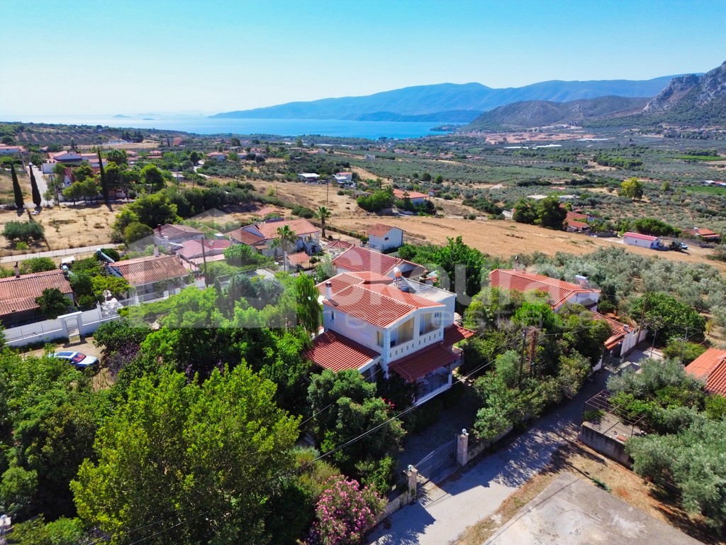 Μονοκατοικία 280 τ.μ. προς πώληση, Άγιος Δημήτριος Κορίνθου