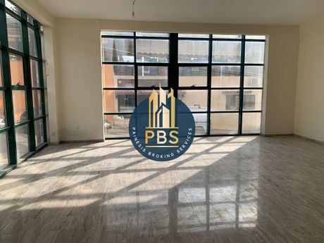 Business bulding 520sqm for sale-Ilion