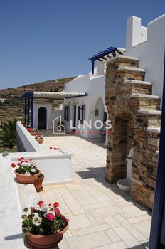 Συγκρότημα διαμερισμάτων 480τ.μ. για πώληση-Τήνος
