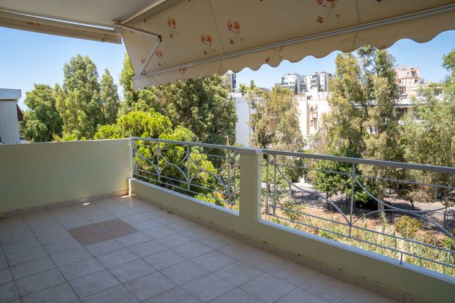 Apartment complex 166 sqm for sale, Athens - South, Alimos