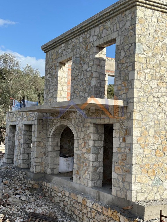 Βίλλα 150 τ.μ. πρός πώληση, Ν. Λευκάδας, Μεγανήσι