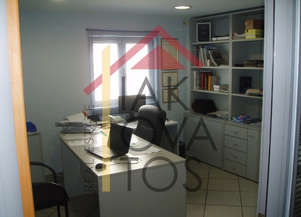 Επιχειρηματικό κτίριο 830 τ.μ. προς πώληση, Περιστέρι