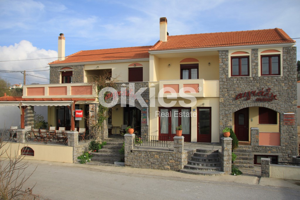 Συγκρότημα διαμερισμάτων 1.043 τ.μ. πρός πώληση, Ν. Χίου, Χίος