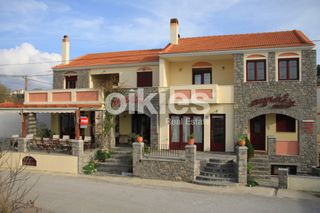 Συγκρότημα διαμερισμάτων 1.043 τ.μ. για πώληση