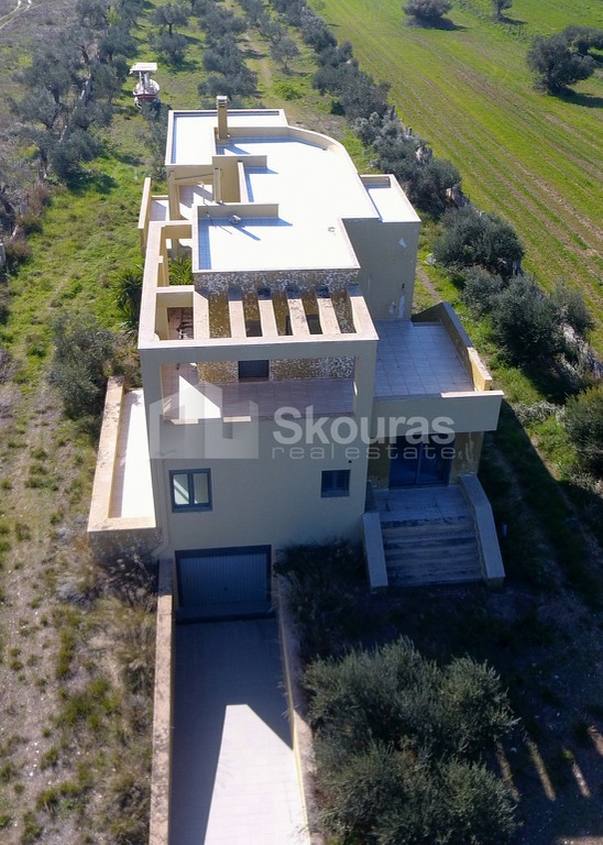 Μονοκατοικία 350 τ.μ. προς πώληση, Λουτράκι-Περαχώρα