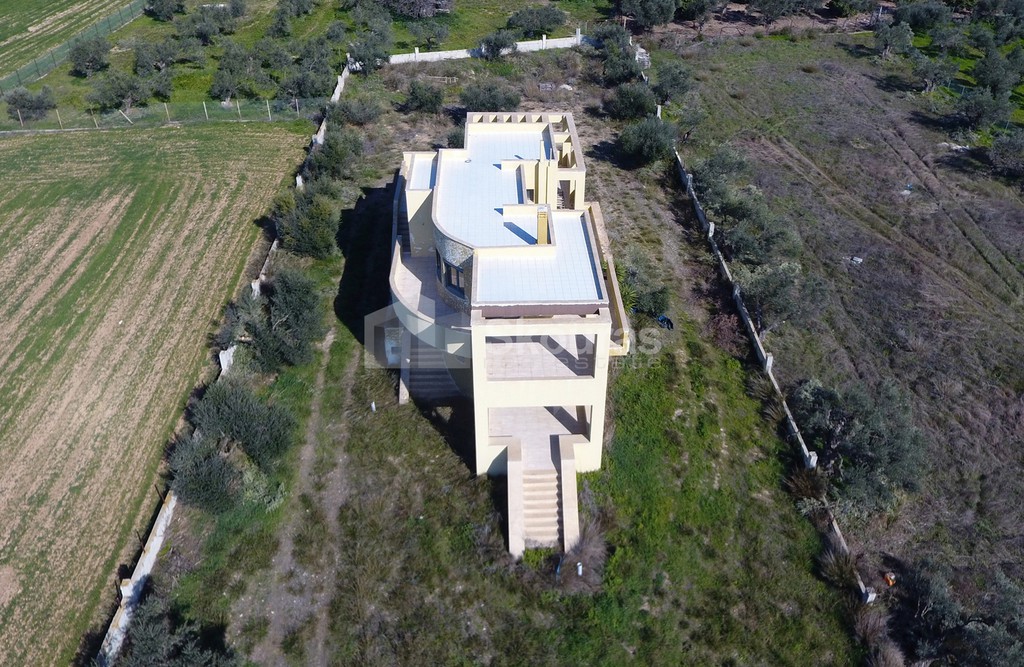 Μονοκατοικία 350 τ.μ. προς πώληση, Λουτράκι-Περαχώρα