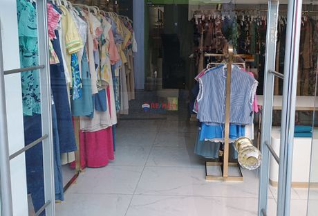 Store 118sqm for rent-Chalandri