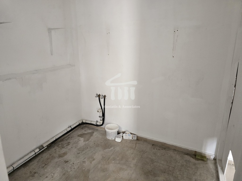 Office 58 sqm for rent, Piraeus, Port