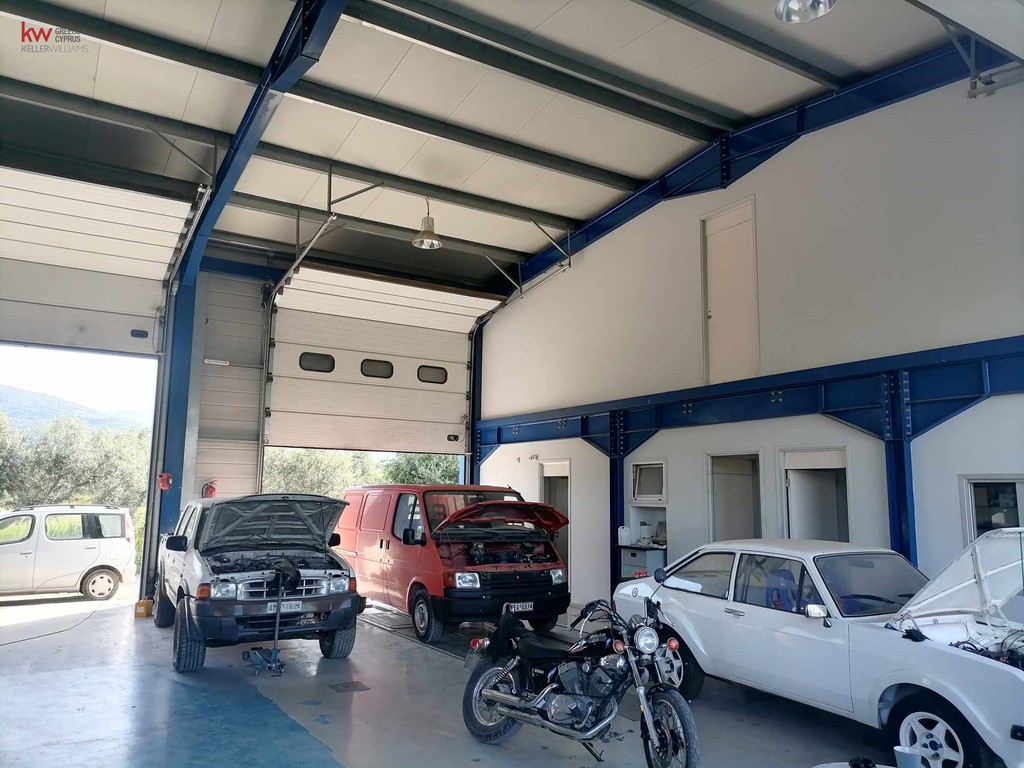 Επιχείρηση 560 τ.μ. πρός ενοικίαση, Αιτωλοακαρνανία, Ναύπακτος