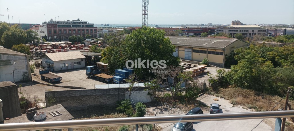 Επιχειρηματικό κτίριο 688 τ.μ. προς ενοικίαση, Λιμάνι Θεσσαλονίκης