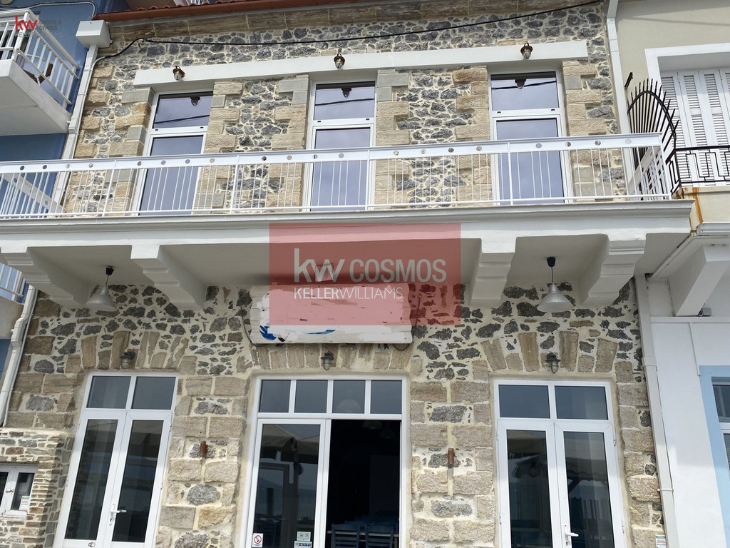 Συγκρότημα διαμερισμάτων 879 τ.μ. προς πώληση, Παραλία Κύμης