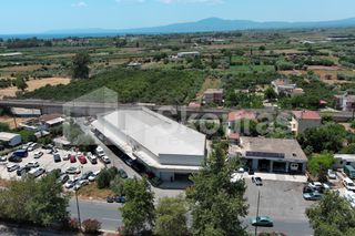 Επιχειρηματικό κτίριο 1.350 τ.μ. για πώληση