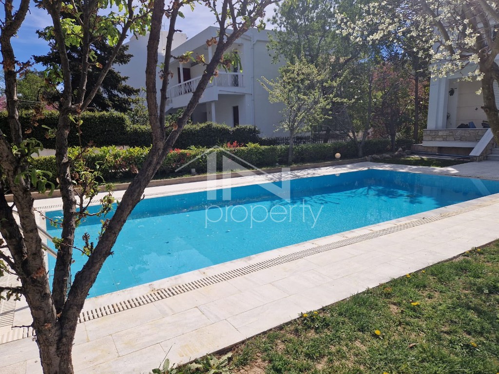 Μεζονέτα 600 τ.μ. προς πώληση, Εκάλη