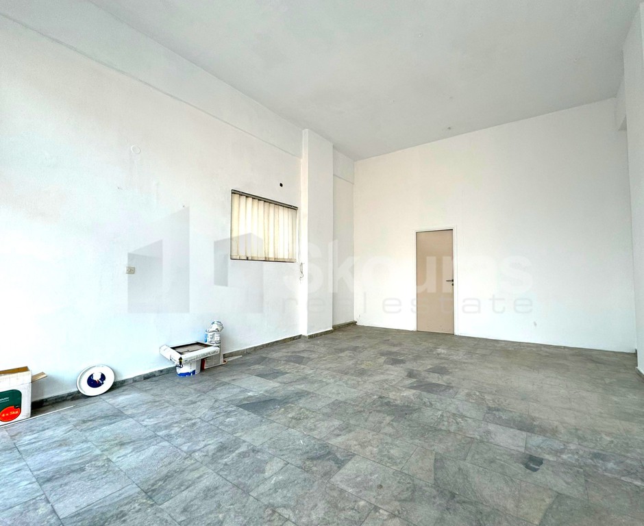 Store 40 sqm for rent, Messinia, Messini