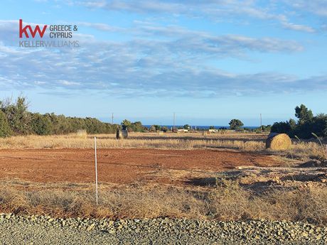Land plot 620sqm for sale-Mazotos