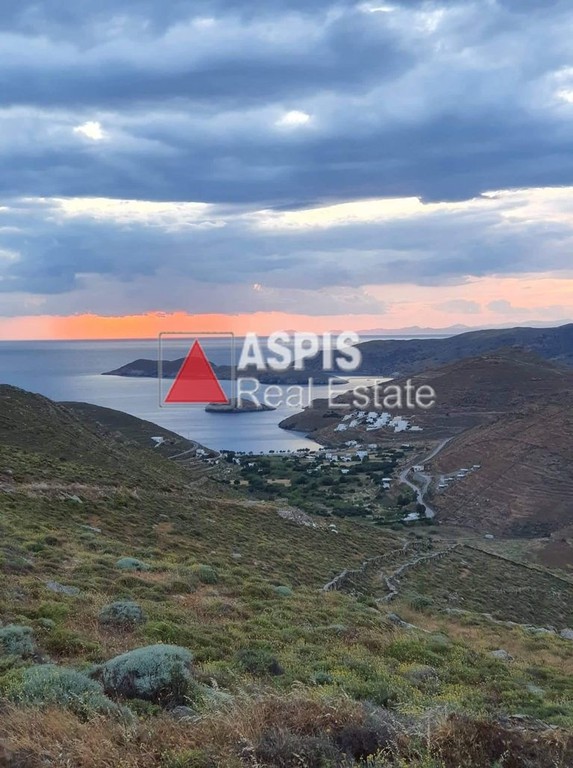 Αγροτεμάχια 44.000 τ.μ. πρός πώληση, Κυκλάδες, Κύθνος