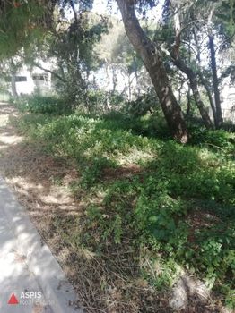 Land plot 811sqm for sale-Saronida