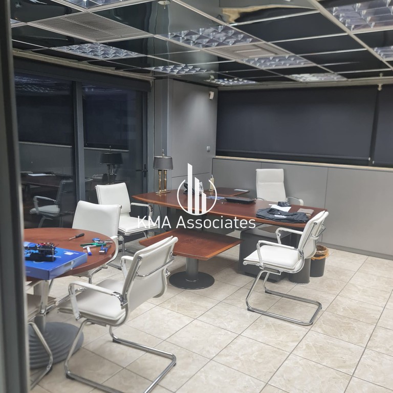 Επιχειρηματικό κτίριο 940 τ.μ. προς πώληση, Σταυρός Αγίας Παρασκευής