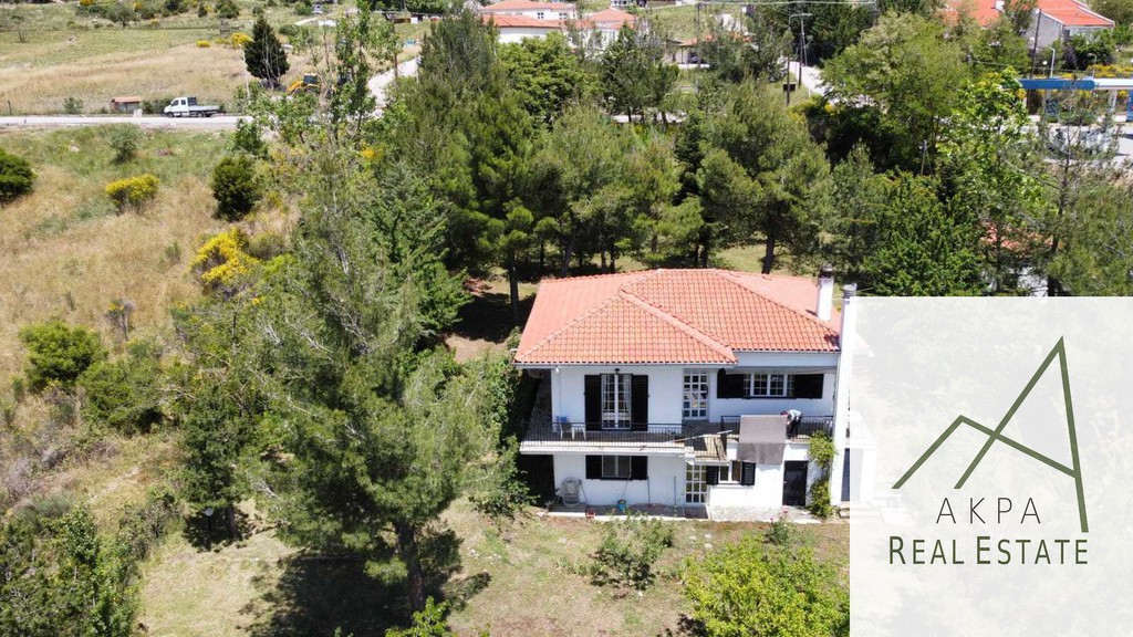 Μονοκατοικία 158 τ.μ. προς πώληση, Καρπενήσι