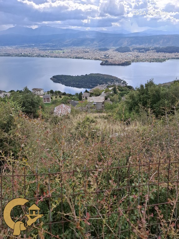 Οικόπεδο 900 τ.μ. πρός πώληση, Ν. Ιωαννίνων, Πέραμα
