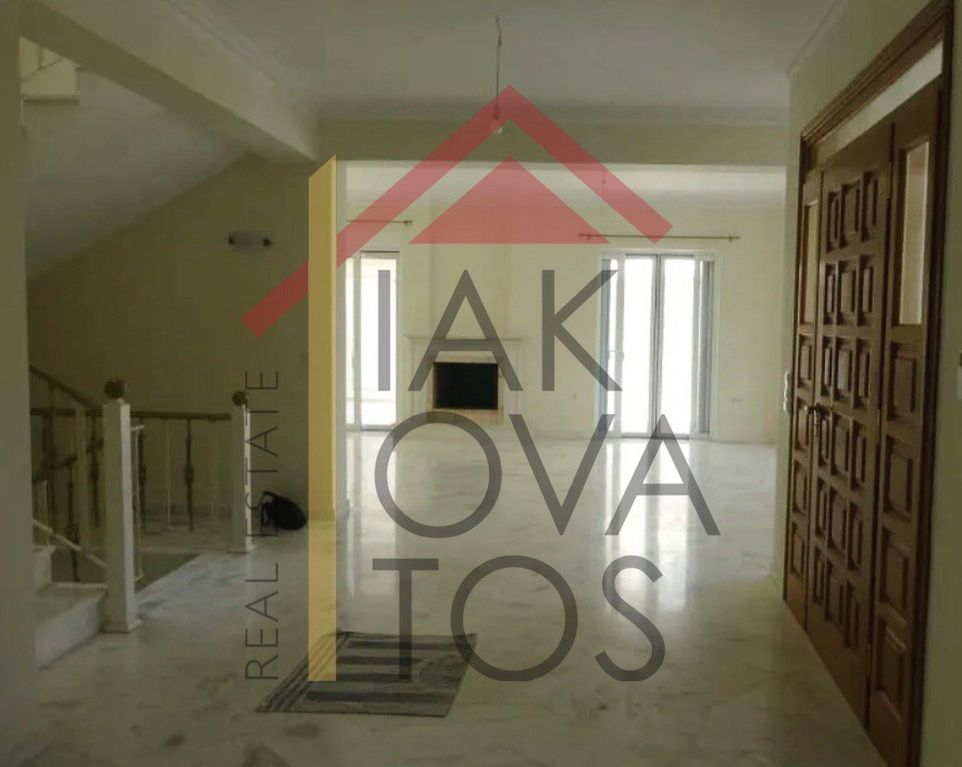 Μονοκατοικία 500 τ.μ. προς ενοικίαση, Βουλιαγμένη
